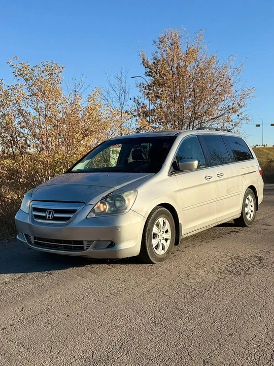 2007 Honda Odyssey - Image 2 of 13