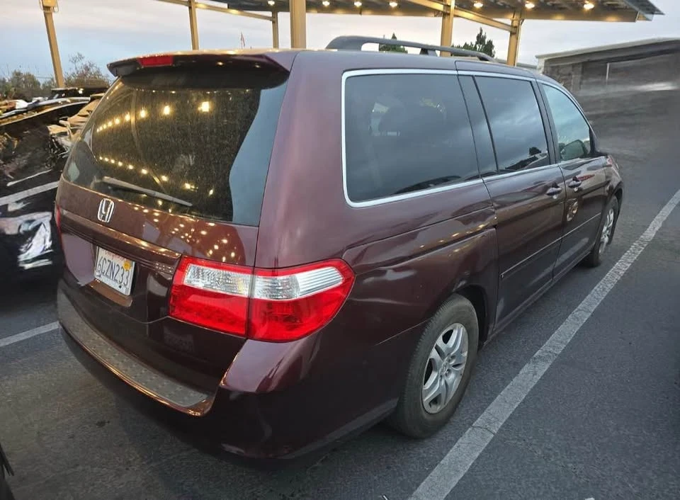 2007 Honda Odyssey - Image 2 of 10