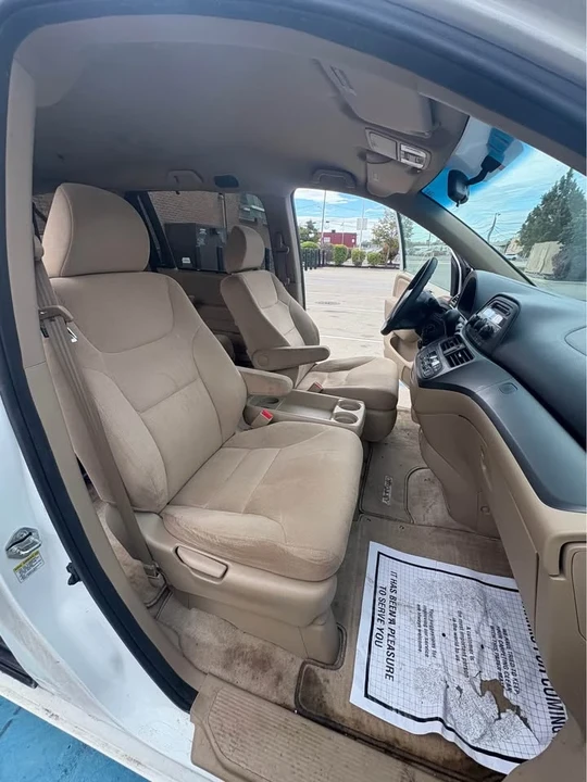 2007 Honda Odyssey - Image 10 of 10