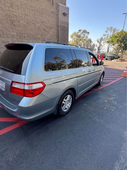2007 Honda Odyssey - Image 6 of 10