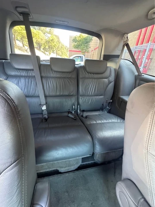 2007 Honda Odyssey - Image 8 of 10