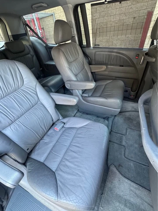 2007 Honda Odyssey - Image 9 of 10