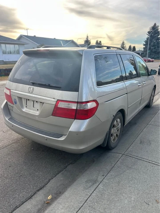 2007 Honda Odyssey - Image 2 of 4