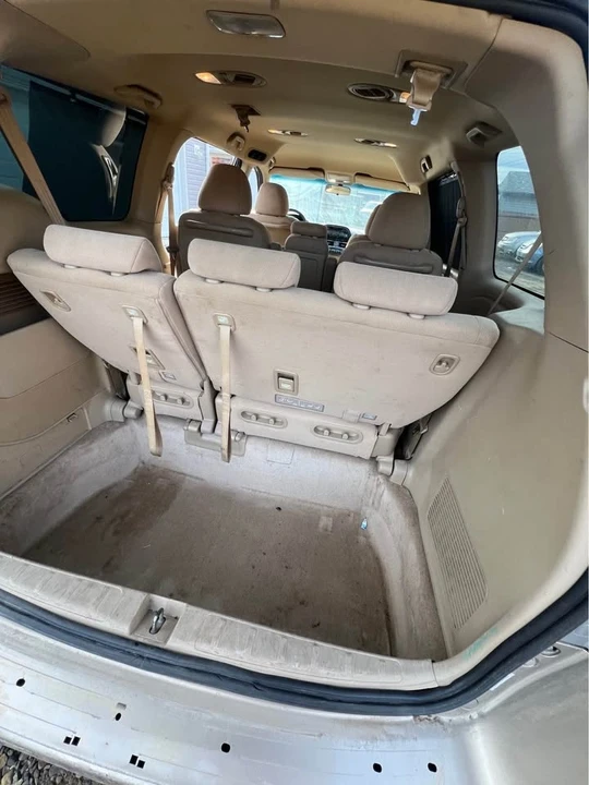 2007 Honda Odyssey - Image 6 of 8