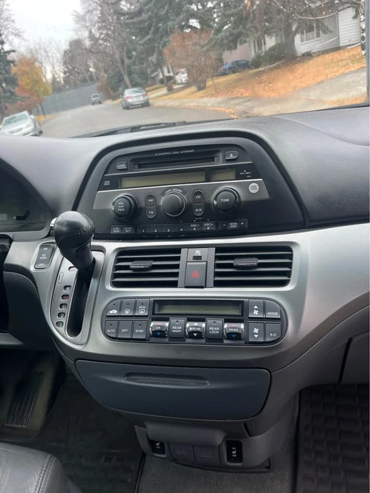 2007 Honda Odyssey - Image 6 of 7