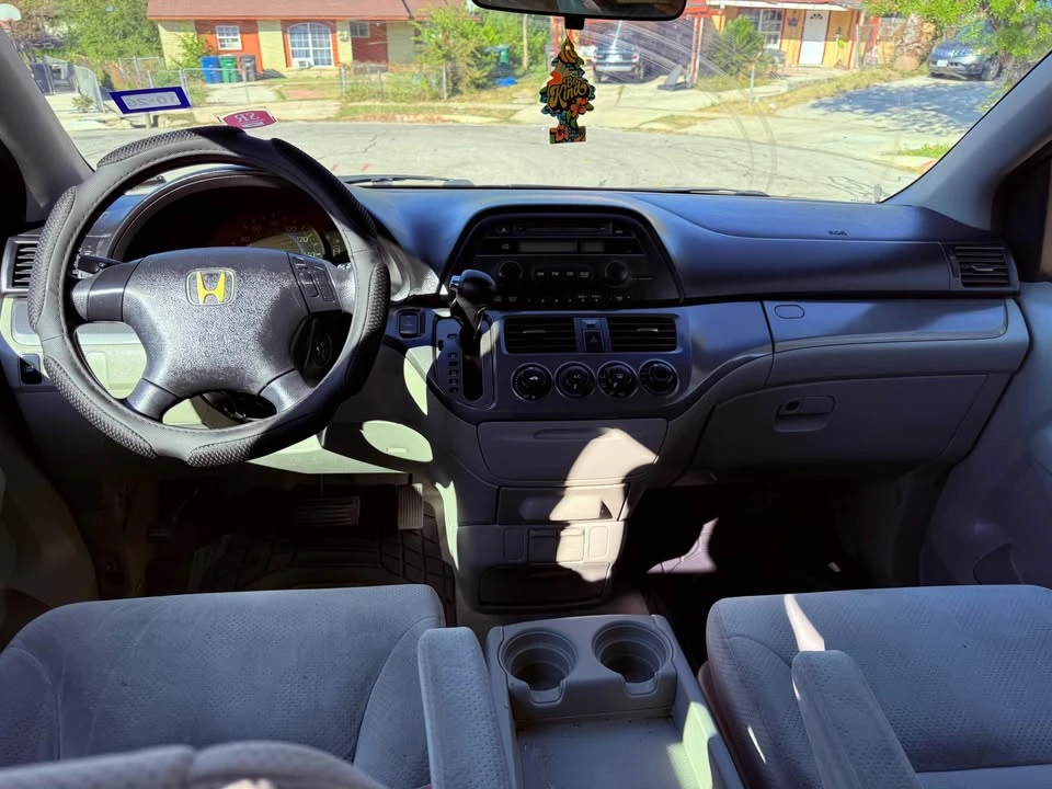 2007 Honda Odyssey - Image 14 of 19