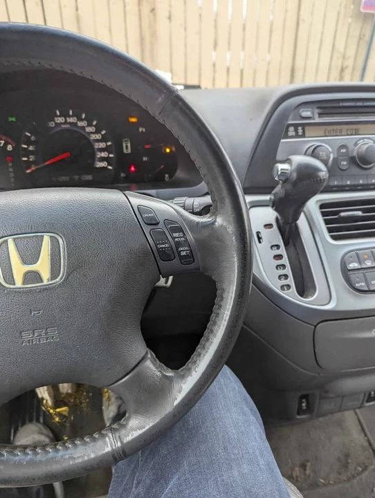 2007 Honda Odyssey - Image 16 of 18