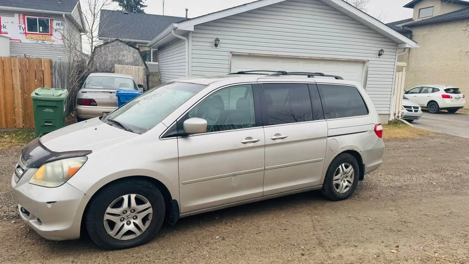 2007 Honda Odyssey - Image 2 of 8