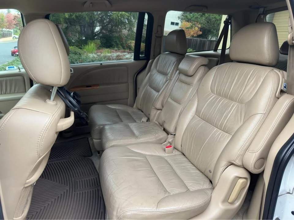 2007 Honda Odyssey - Image 6 of 8