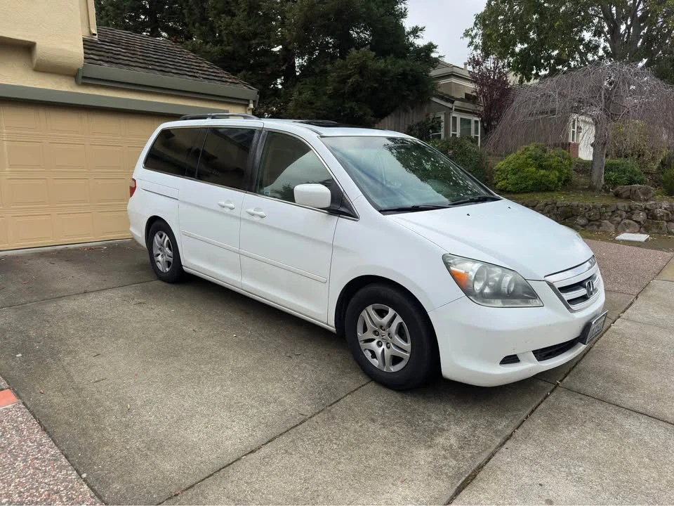 2007 Honda Odyssey - Image 3 of 8