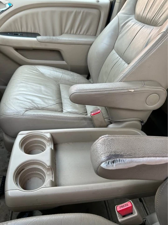 2007 Honda Odyssey - Image 11 of 18