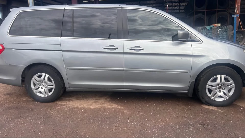 2007 Honda Odyssey - Image 2 of 7