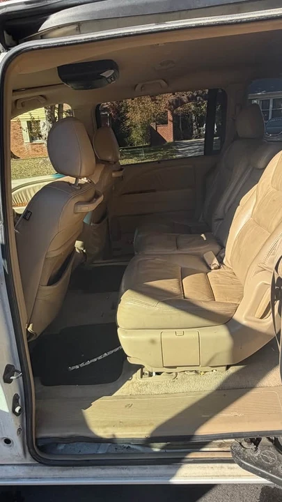 2007 Honda Odyssey - Image 9 of 11