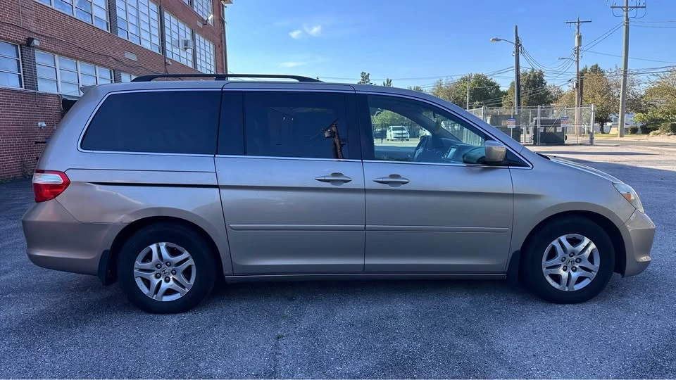 2007 Honda Odyssey - Image 8 of 20