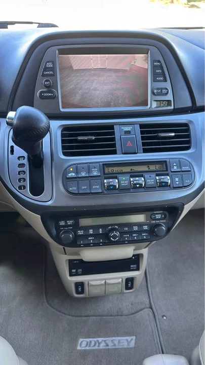 2007 Honda Odyssey - Image 15 of 20