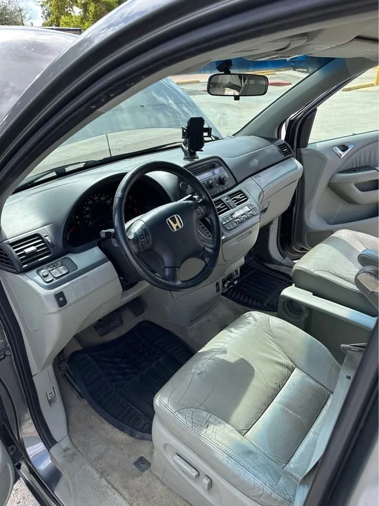 2007 Honda Odyssey - Image 11 of 17