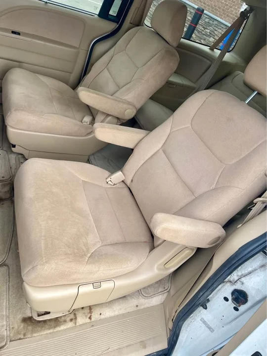 2007 Honda Odyssey - Image 12 of 13