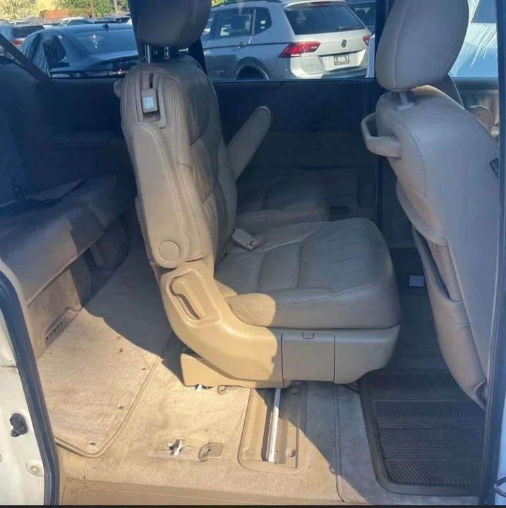 2007 Honda Odyssey - Image 7 of 8
