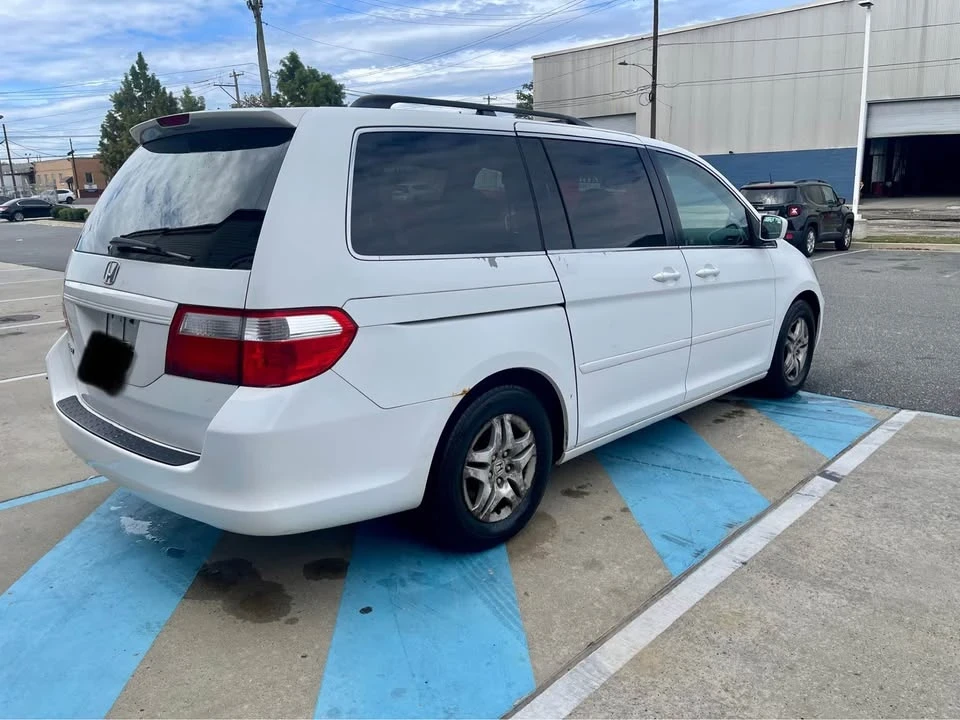 2007 Honda Odyssey - Image 8 of 13