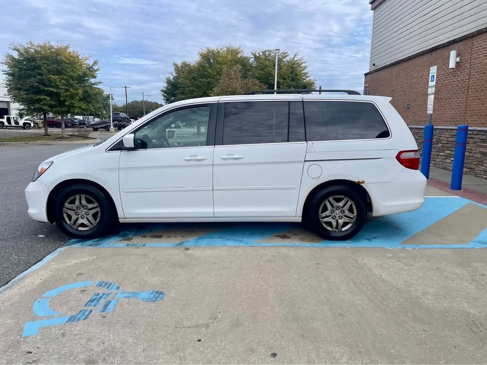 2007 Honda Odyssey - Image 4 of 13