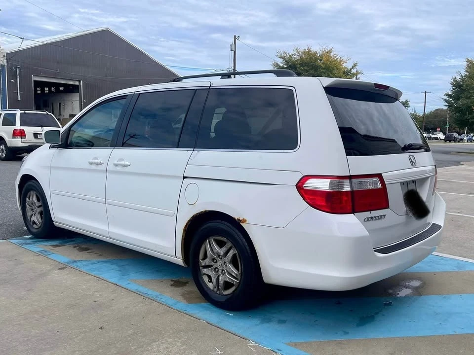 2007 Honda Odyssey - Image 6 of 13