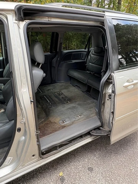 2007 Honda Odyssey - Image 12 of 15