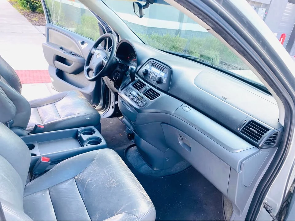 2007 Honda Odyssey - Image 10 of 13