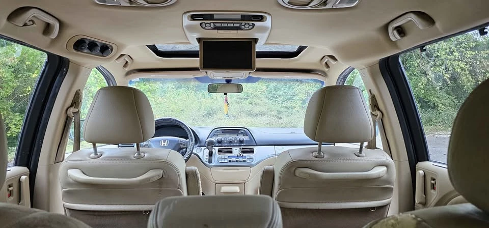 2007 Honda Odyssey - Image 8 of 9