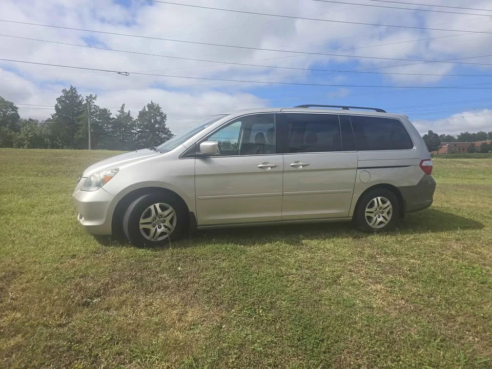 2007 Honda Odyssey - Image 2 of 10
