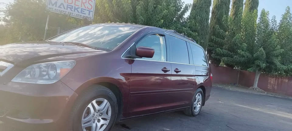 2007 Honda Odyssey - Image 10 of 11