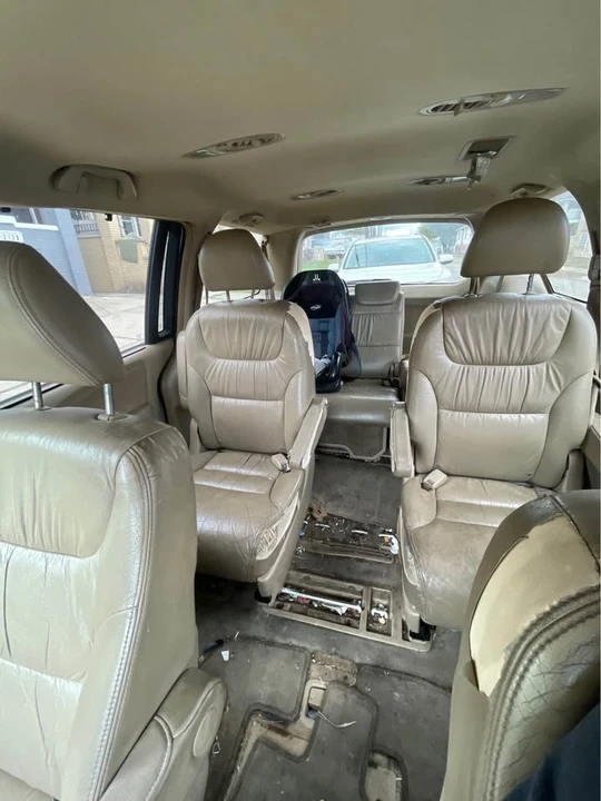 2007 Honda Odyssey - Image 9 of 10