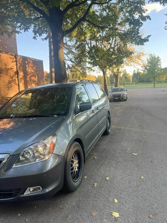 2007 Honda Odyssey - Image 2 of 7
