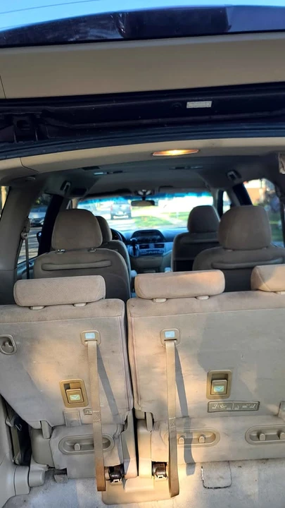 2007 Honda Odyssey - Image 3 of 7