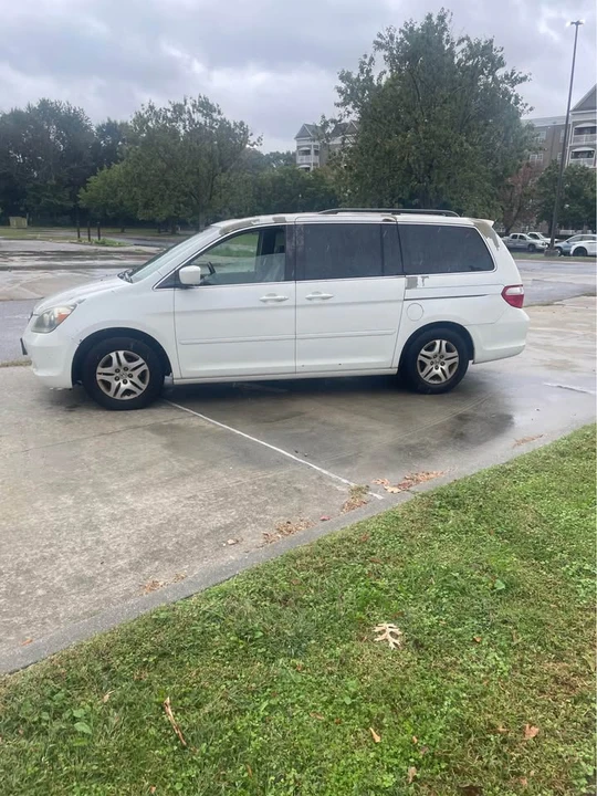 2007 Honda Odyssey - Image 2 of 10