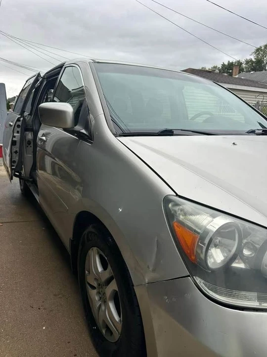 2007 Honda Odyssey - Image 2 of 15