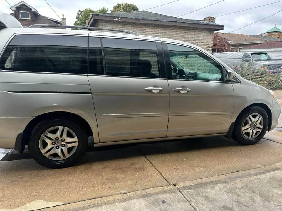 2007 Honda Odyssey - Image 13 of 15