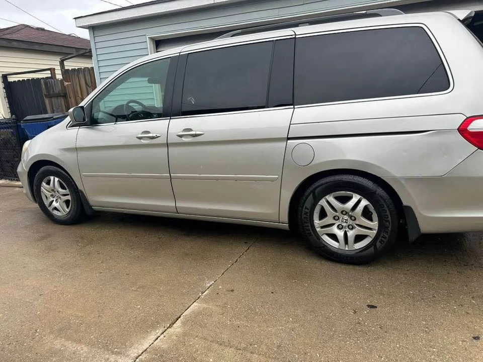 2007 Honda Odyssey - Image 10 of 15