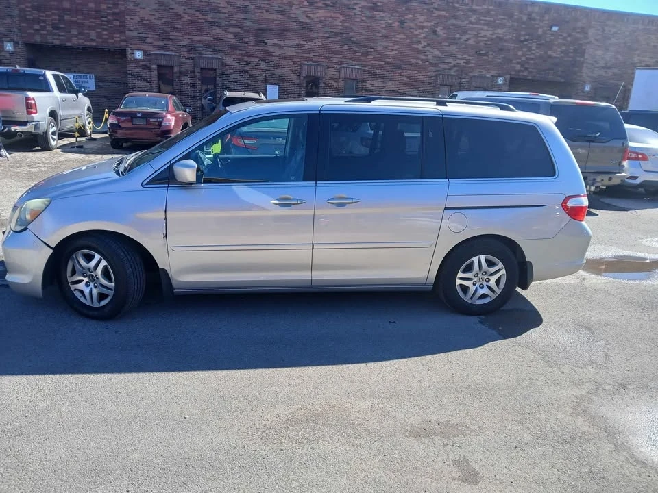 2007 Honda Odyssey - Image 3 of 5