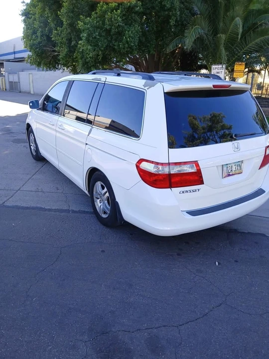 2007 Honda Odyssey - Image 4 of 8
