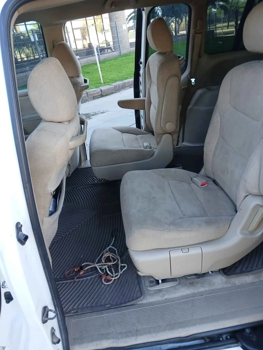 2007 Honda Odyssey - Image 6 of 8