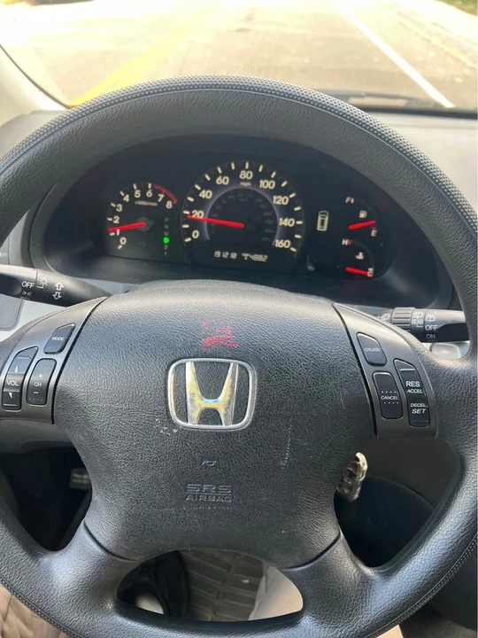 2007 Honda Odyssey - Image 18 of 20