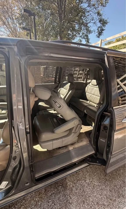 2007 Honda Odyssey - Image 7 of 9