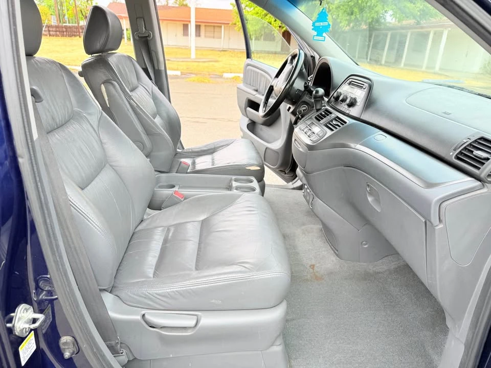 2007 Honda Odyssey - Image 8 of 17