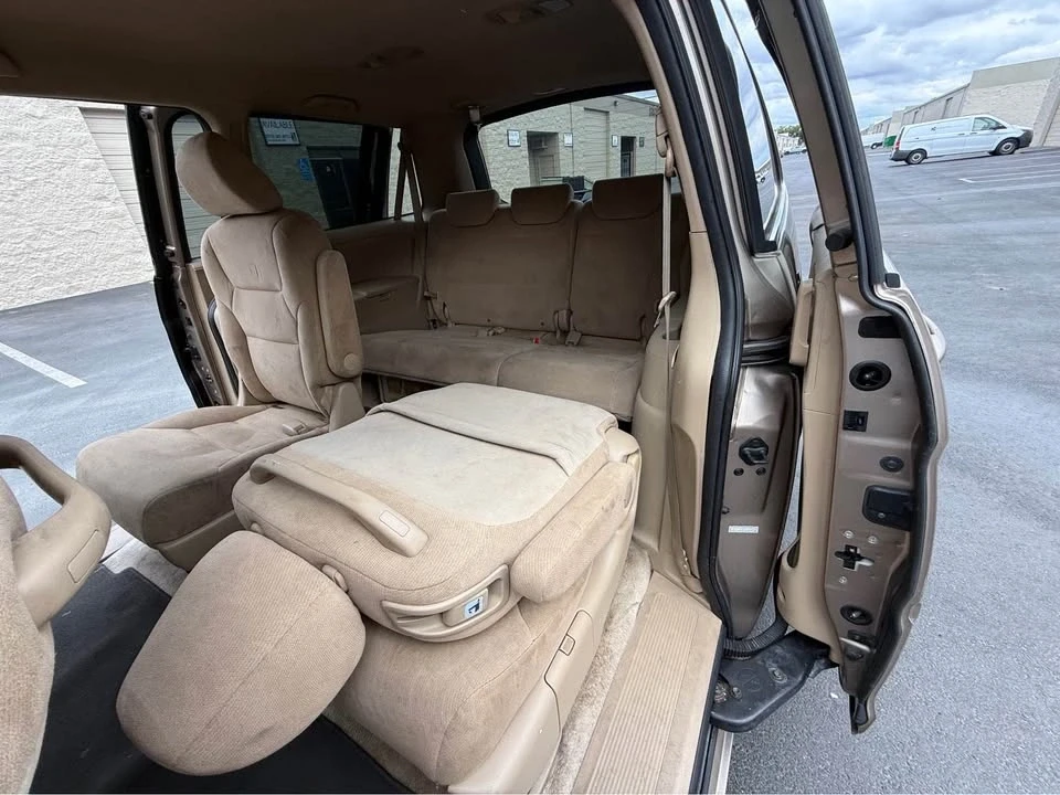 2007 Honda Odyssey - Image 14 of 17
