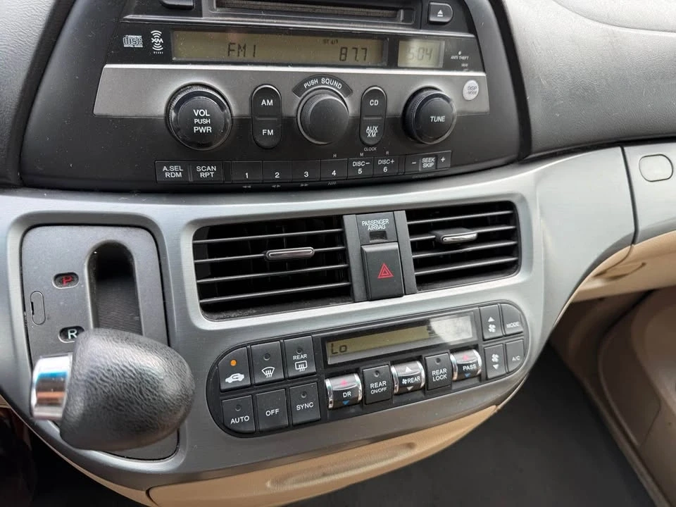 2007 Honda Odyssey - Image 10 of 17