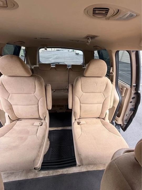2007 Honda Odyssey - Image 12 of 17