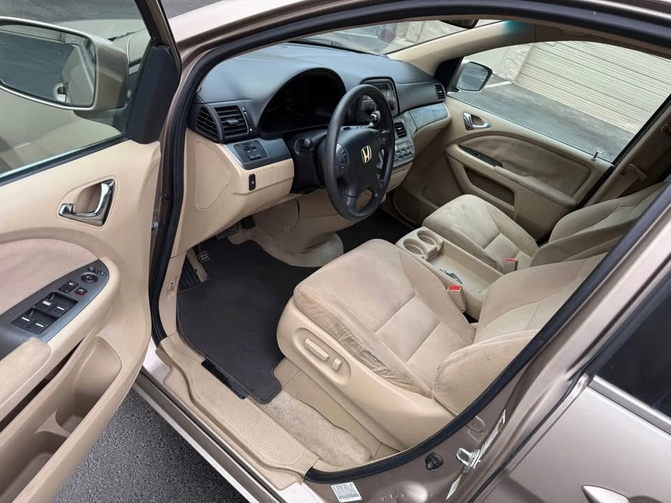2007 Honda Odyssey - Image 13 of 17