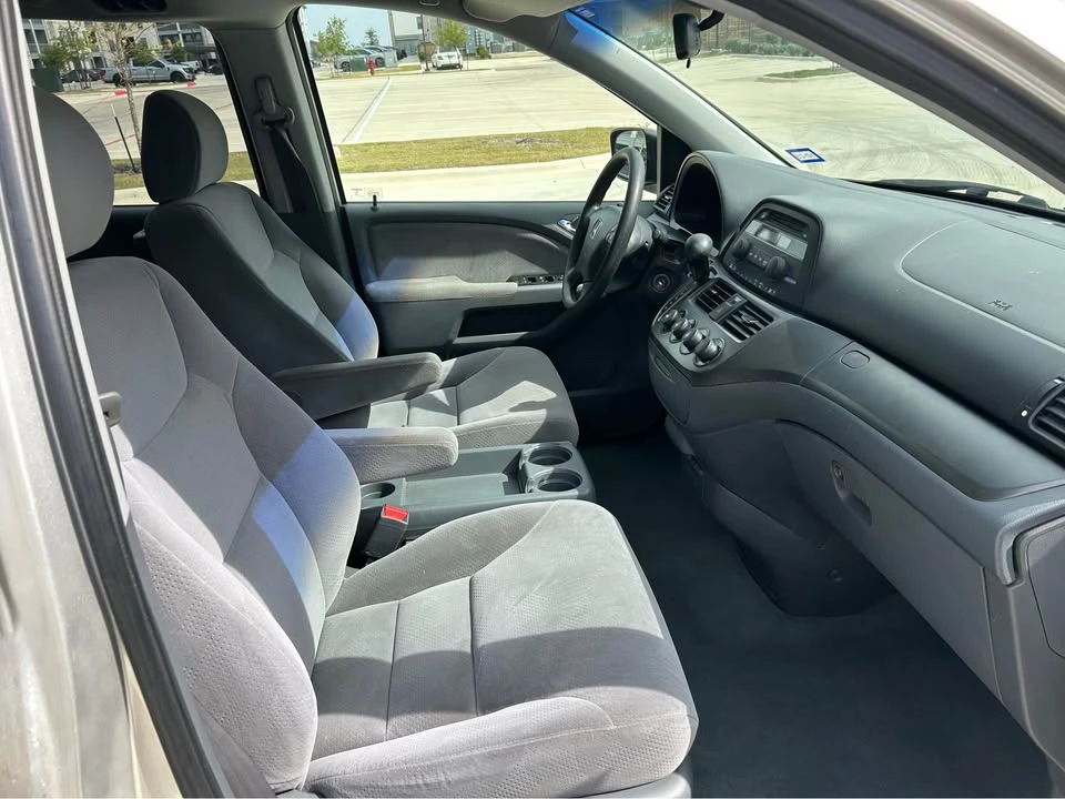 2007 Honda Odyssey - Image 6 of 11