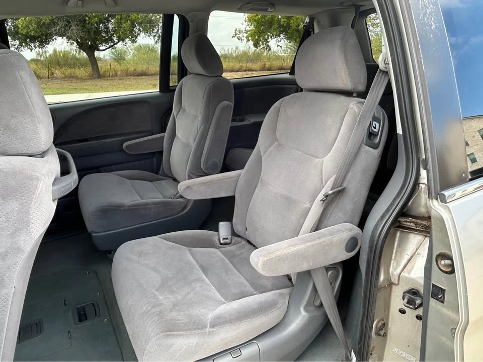 2007 Honda Odyssey - Image 6 of 8