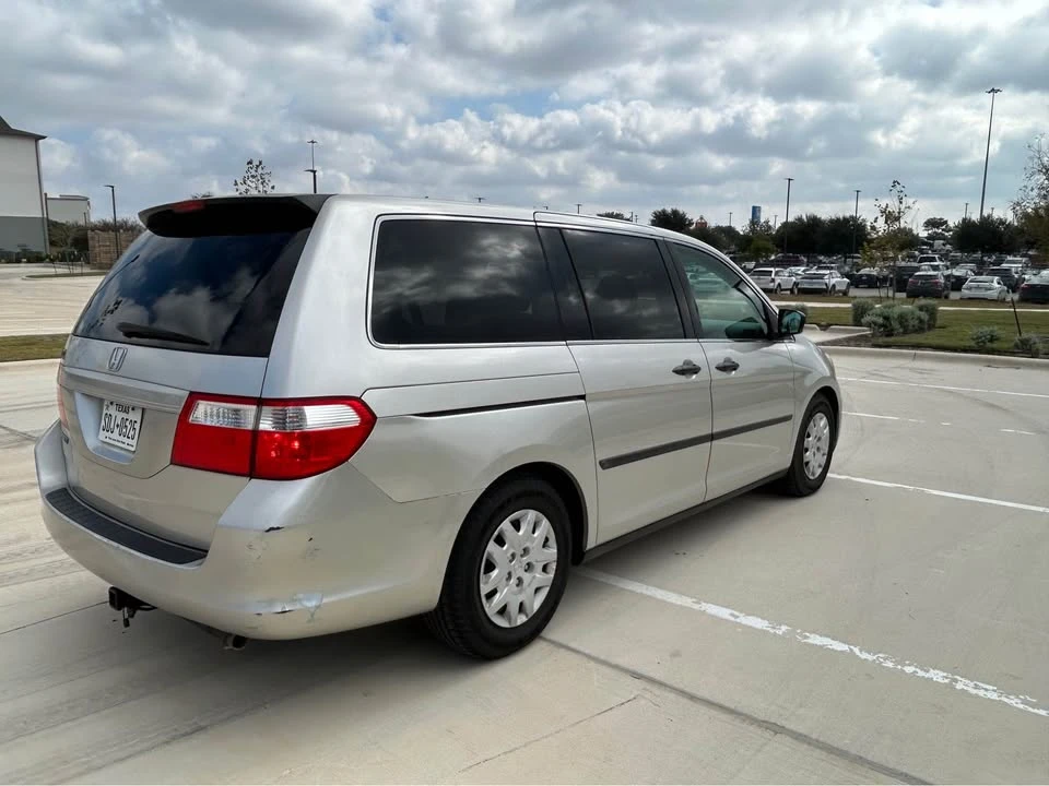 2007 Honda Odyssey - Image 3 of 11